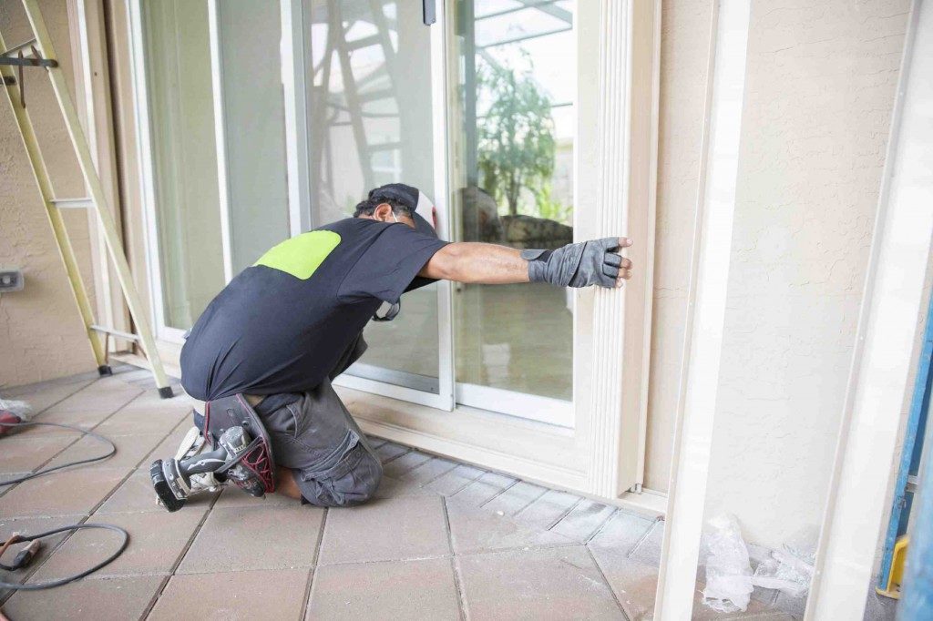 emergency sliding door repair Fort Lauderdale